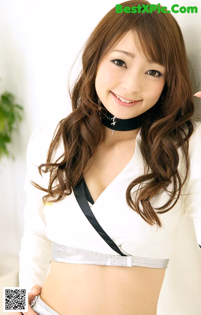 Maki Ando - Bright Public Parade